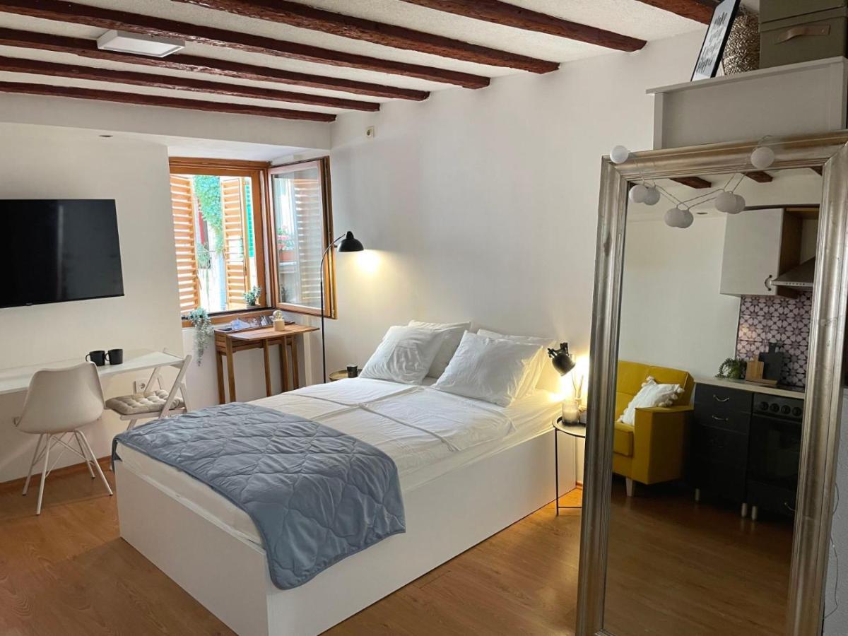 Studio Milena Rovinj Exterior foto